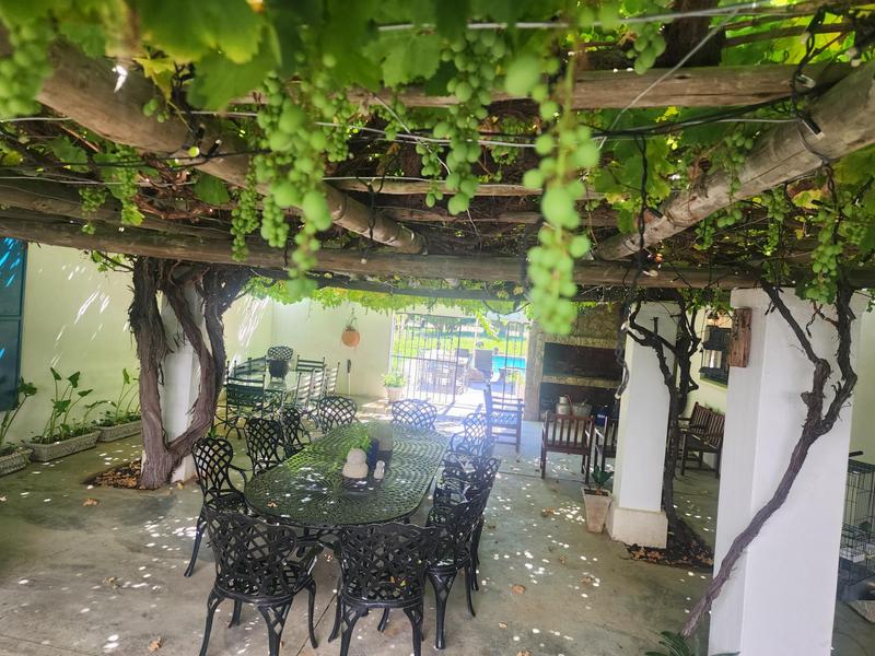 4 Bedroom Property for Sale in Nieu Bethesda Eastern Cape